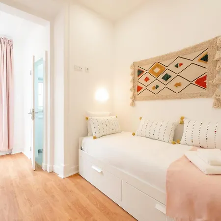 아파트 Guestready - Captain's Near Agua Museum 리스본